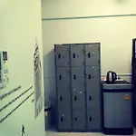 Shady\'S Hostel