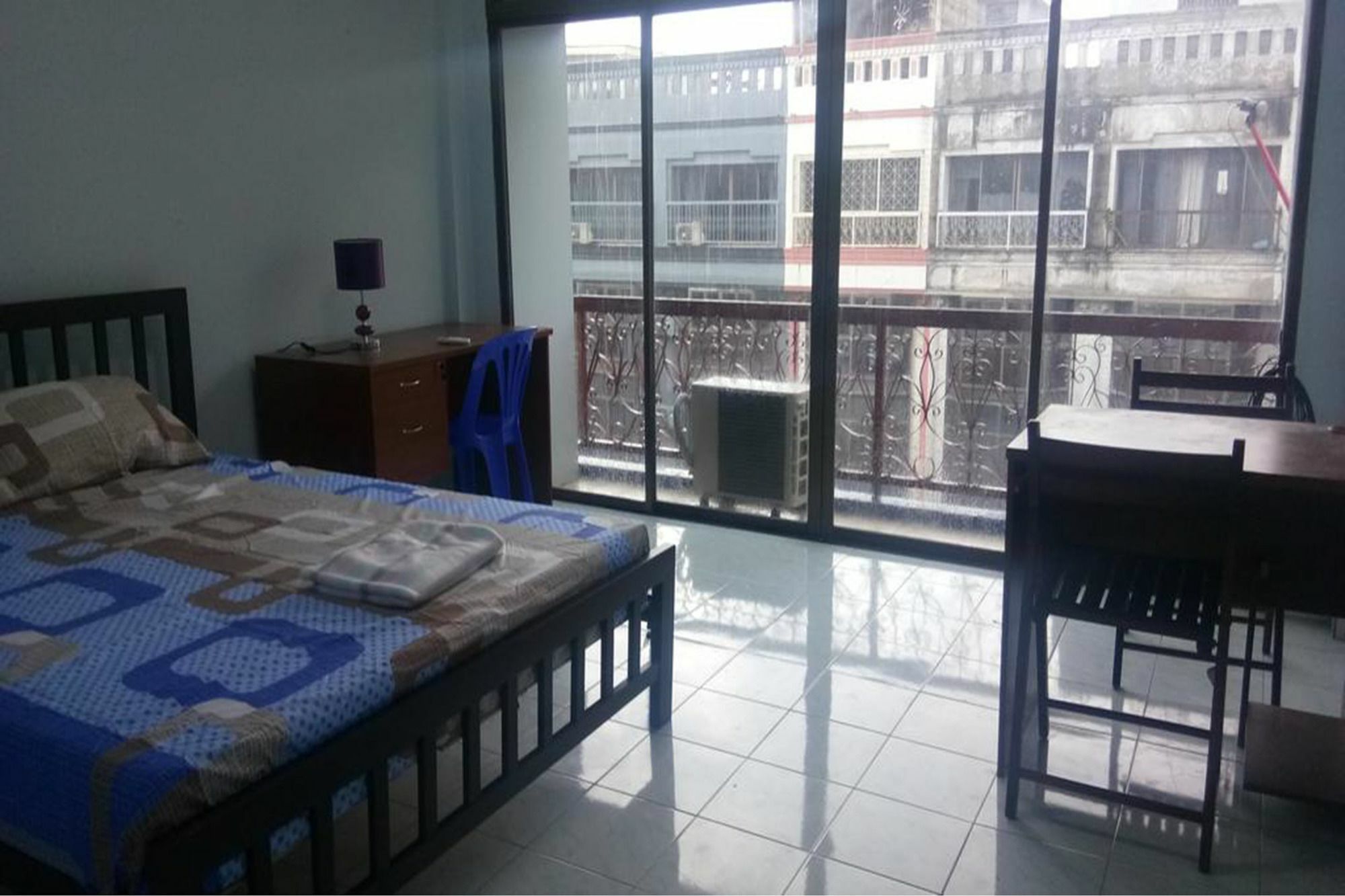 Shady's Guest house 2*